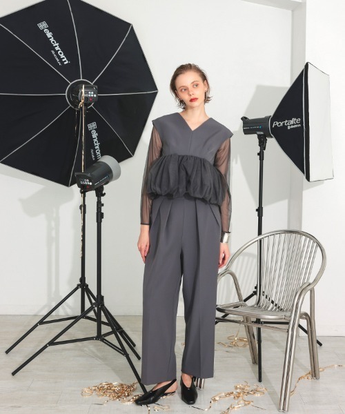 DONOBAN（ドノバン）の「【ANDRESD】peplum tulle set up pants dress［ペプラムチュールセットアップパンツドレス］（ドレス・レディース・ブラック/チャコールグレー/ベージュ・S/M/L）」の5枚目の写真