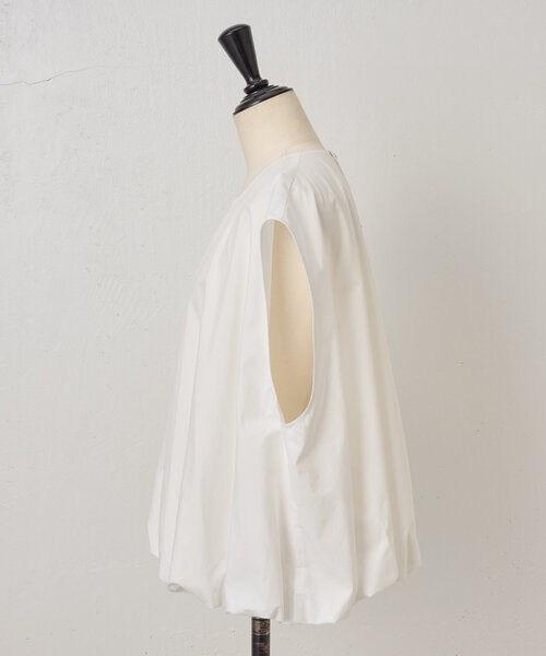 LIVETART（リヴェタート）の「後ろボタンバルーンブラウス（シャツ/ブラウス・レディース・ブルー/ホワイト・FREE）」の8枚目の写真