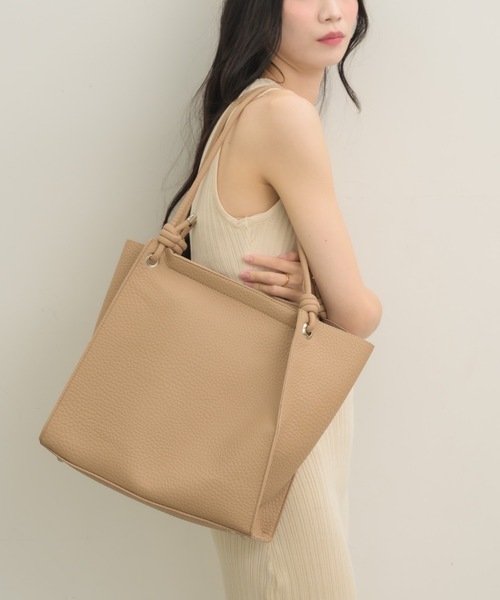 NEUNA（ヌナ）の「【ポーチ付き！！】ビッグスクエアバッグ（トートバッグ・レディース・ブラック/ベージュ・FREE）」の18枚目の写真