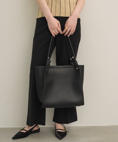 NEUNA（ヌナ）の「【ポーチ付き！！】ビッグスクエアバッグ（トートバッグ・レディース・ブラック/ベージュ・FREE）」の7枚目の写真