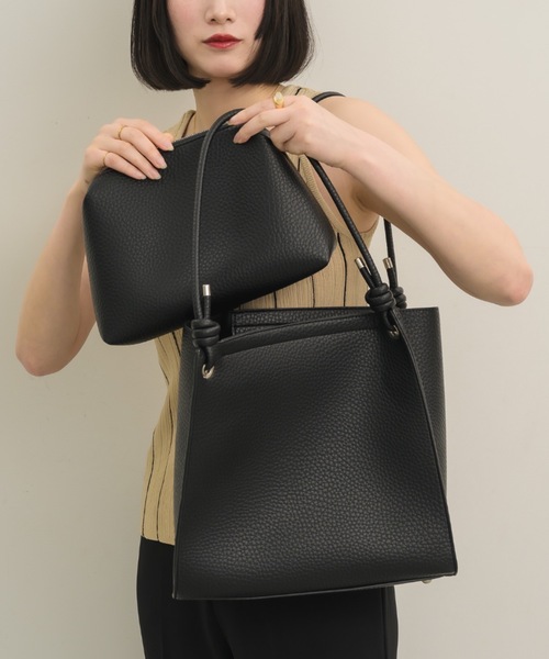 NEUNA（ヌナ）の「【ポーチ付き！！】ビッグスクエアバッグ（トートバッグ・レディース・ブラック/ベージュ・FREE）」の11枚目の写真