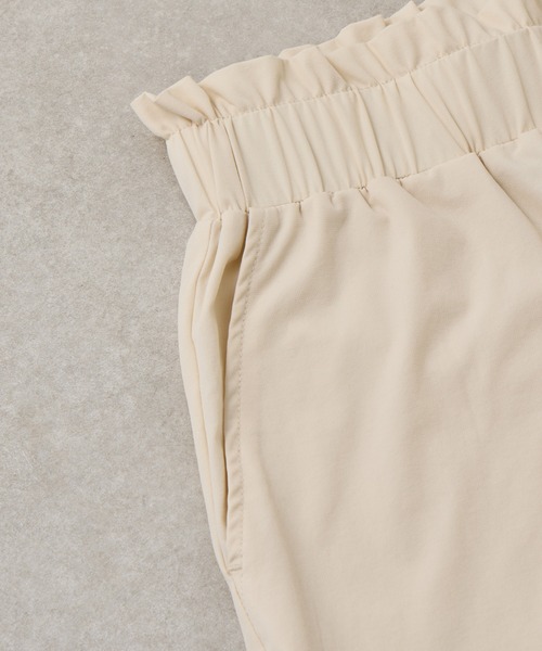 COLONY 2139(コロニートゥーワンスリーナイン)の「ラッシュガードショートパンツ(ラッシュガード・レディース・アイボリー/ブラック・FREE)」の6枚目の写真