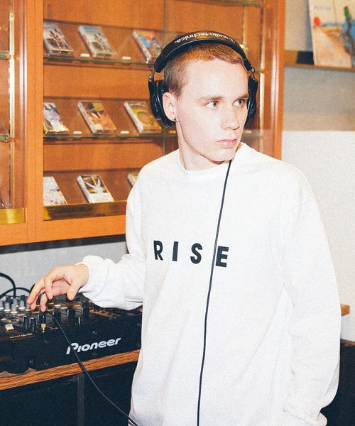 POET MEETS DUBWISE（ポエットミーツダブワイズ）の「【POET MEETS DUBWISE/ポエトミーツダブワイズ】 RISE L/S T-Shirt（Tシャツ/カットソー・メンズ・ブラック系その他/ホワイト・L/M/XL）」の10枚目の写真