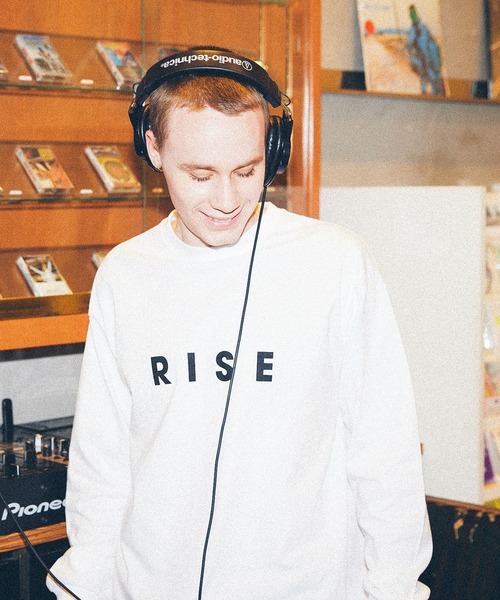 POET MEETS DUBWISE（ポエットミーツダブワイズ）の「【POET MEETS DUBWISE/ポエトミーツダブワイズ】 RISE L/S T-Shirt（Tシャツ/カットソー・メンズ・ブラック系その他/ホワイト・L/M/XL）」の12枚目の写真