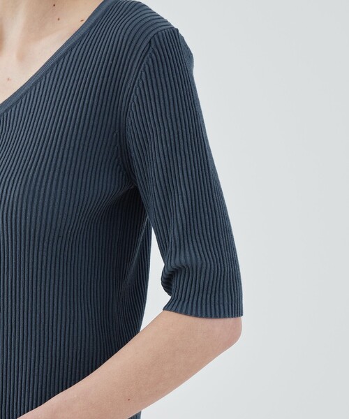 GALERIE VIE(ギャルリー ヴィー)の「■ギザコットンリブ Vネックカーディガン(カーディガン/ボレロ・レディース・ライトベージュ/ブルー/ネイビー/ライトグレー・FREE)」の10枚目の写真