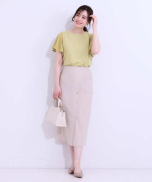 DRESKIP(ドレスキップ)の「【S-LL】大人の上品コーデに お袖レース切り替えトップス(Tシャツ/カットソー・レディース・オフホワイト/ブラック/スモーキーグリーン系・01/02/03/04)」の5枚目の写真