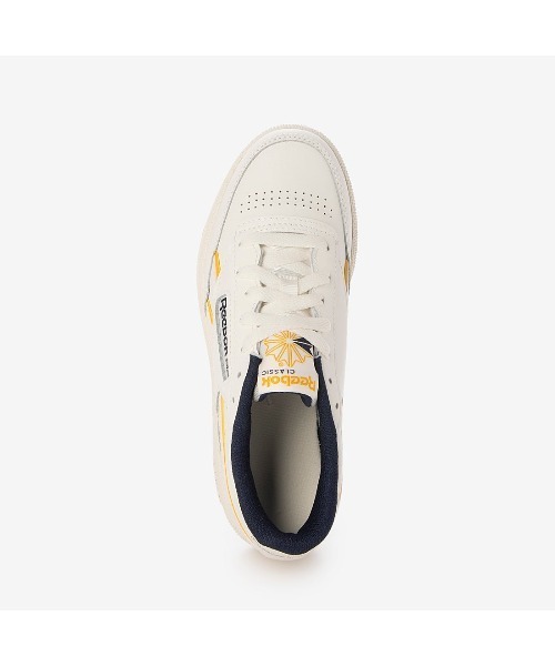 Reebok(リーボック)の「クラブシー リベンジ / CLUB C REVENGE(スニーカー・メンズ・ホワイト/アイボリー・24.5cm/23.5cm/23.0cm/22.5cm/29.0cm/28.5cm/28.0cm/27.5cm/27.0cm/26.5cm/26.0cm/25.5cm/25.0cm/24.0cm)」の4枚目の写真