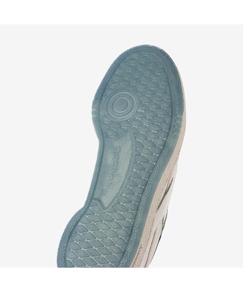 Reebok(リーボック)の「クラブシー リベンジ / CLUB C REVENGE(スニーカー・メンズ・ホワイト/アイボリー・24.5cm/23.5cm/23.0cm/22.5cm/29.0cm/28.5cm/28.0cm/27.5cm/27.0cm/26.5cm/26.0cm/25.5cm/25.0cm/24.0cm)」の5枚目の写真