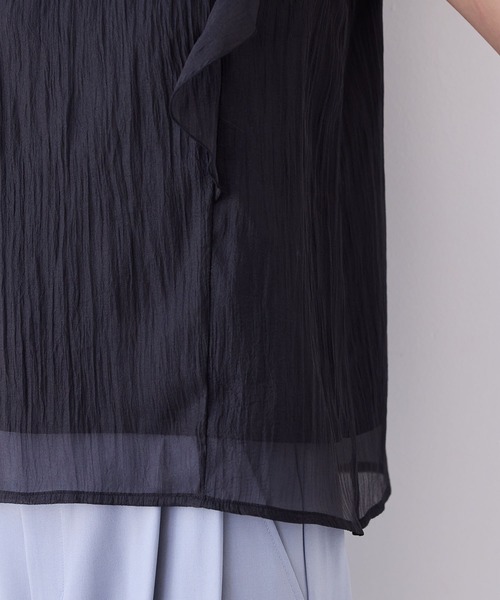 VIS(ビス)の「【店頭人気】主役級!華やぎシアーシャイニーボウタイフリルブラウス【前後2WAY】【洗える】(シャツ/ブラウス・レディース・ベージュ/ピンク/ライトグリーン/ブラック/サックスブルー/キナリ・FREE)」の14枚目の写真