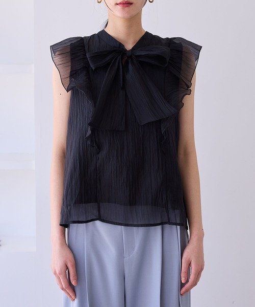 VIS(ビス)の「【店頭人気】主役級!華やぎシアーシャイニーボウタイフリルブラウス【前後2WAY】【洗える】(シャツ/ブラウス・レディース・ベージュ/ピンク/ライトグリーン/ブラック/サックスブルー/キナリ・FREE)」の16枚目の写真