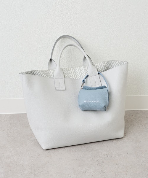 IACUCCI(イアクッチ)の「ラーナ ミニチャーム ALCE(その他小物・レディース・サックスブルー/キャメル/ライトグリーン/ライトグレー/ピンク/ホワイト/ピンク系その他/ゴールド/ネイビー/ミント・FREE)」の7枚目の写真