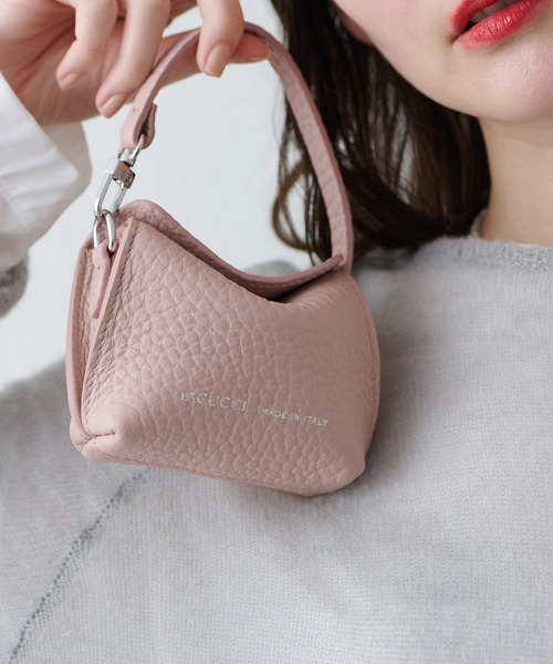 IACUCCI(イアクッチ)の「ラーナ ミニチャーム ALCE(その他小物・レディース・サックスブルー/キャメル/ライトグリーン/ライトグレー/ピンク/ホワイト/ピンク系その他/ゴールド/ネイビー/ミント・FREE)」の9枚目の写真