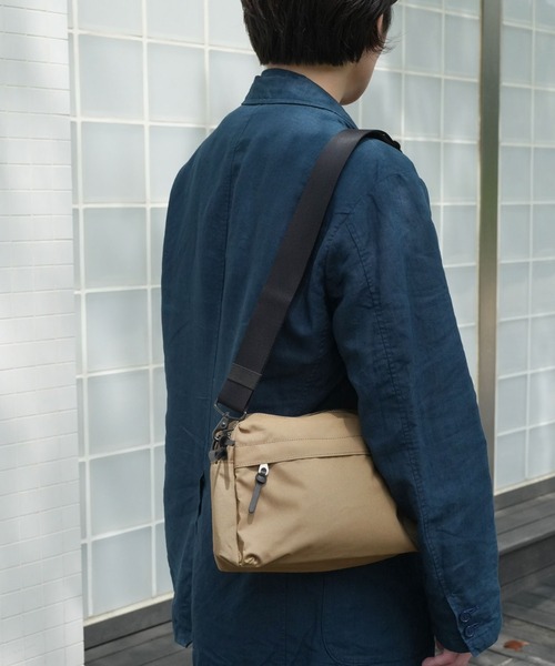 STANDARD SUPPLY（スタンダードサプライ）の「スタンダードサプライ / WANDER ワンダー / SHOULDER STRAP 38 ショルダーストラップ38（ショルダーバッグ・レディース・ブラック・FREE）」の2枚目の写真