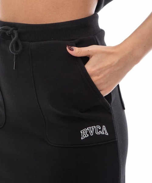 RVCA（ルーカ）の「【RVCA/ルーカ】24SS ARCH RVCA SWEAT SKIRT/ウエストゴムワンポイントロゴサイドスリットライトスウェットスカート（スカート・レディース・ブラック/ブルー/グレー・MEDIUM/SMALL）」の17枚目の写真