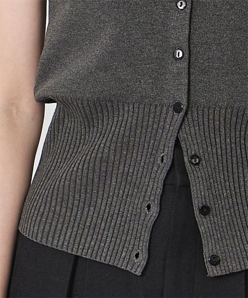 UR'S（ユアーズ）の「ウエストシェイプキーネックニット（ニット/セーター・レディース・グレー系その他/ブラック/ブラウン・S/M/L）」の18枚目の写真