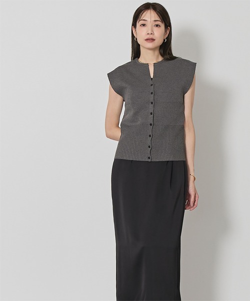 UR'S（ユアーズ）の「ウエストシェイプキーネックニット（ニット/セーター・レディース・グレー系その他/ブラック/ブラウン・S/M/L）」の22枚目の写真