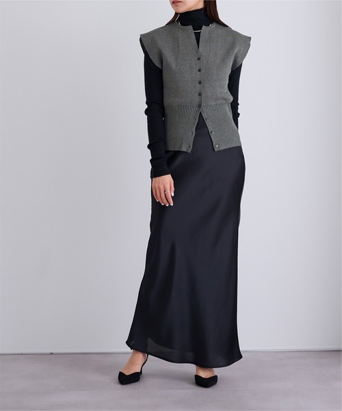 UR'S（ユアーズ）の「ウエストシェイプキーネックニット（ニット/セーター・レディース・グレー系その他/ブラック/ブラウン・S/M/L）」の4枚目の写真