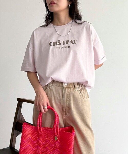 fredy emue（フレディエミュ）の「シルケット袖口 ロール5分袖ロゴTシャツ（Tシャツ/カットソー・レディース・ベージュ/オフホワイト/チャコールグレー/ベビーピンク・38）」の4枚目の写真