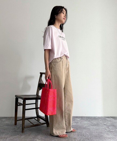 fredy emue（フレディエミュ）の「シルケット袖口 ロール5分袖ロゴTシャツ（Tシャツ/カットソー・レディース・ベージュ/オフホワイト/チャコールグレー/ベビーピンク・38）」の6枚目の写真