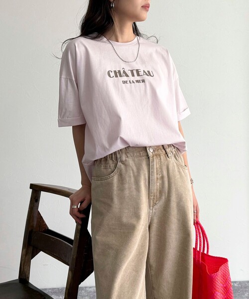 fredy emue（フレディエミュ）の「シルケット袖口 ロール5分袖ロゴTシャツ（Tシャツ/カットソー・レディース・ベージュ/オフホワイト/チャコールグレー/ベビーピンク・38）」の8枚目の写真