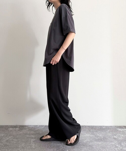 fredy emue（フレディエミュ）の「シルケット袖口 ロール5分袖ロゴTシャツ（Tシャツ/カットソー・レディース・ベージュ/オフホワイト/チャコールグレー/ベビーピンク・38）」の14枚目の写真