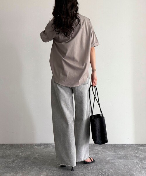 fredy emue（フレディエミュ）の「シルケット袖口 ロール5分袖ロゴTシャツ（Tシャツ/カットソー・レディース・ベージュ/オフホワイト/チャコールグレー/ベビーピンク・38）」の22枚目の写真