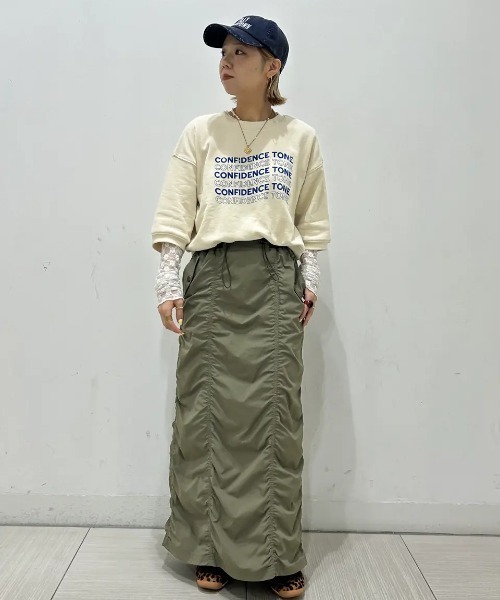 ROSE BUD(ローズバッド)の「SHIRRING SKIRT(スカート・レディース・チャコール/カーキ・ONE SIZE)」の13枚目の写真
