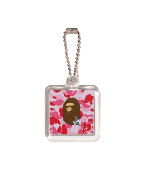 A BATHING APE(アベイシングエイプ)の「BAPE.COM CAMO GO APE POINTER KEYCHAIN BAPEC(キーホルダー・メンズ・ネイビー/ブルー/グリーン/ピンク・FREE)」の4枚目の写真