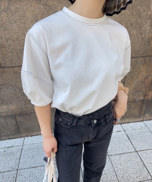 ISOOK(アイスー)の「バルーンスリーブステッチTシャツ (comochi select) / パフスリーブ カットソー ブラウス クルーネック ラウンドネック ミドル丈 半袖 5分袖 オフィスカジュアル ホワイト ブラック 白 黒(シャツ/ブラウス・レディース・ブラック/ホワイト・FREE)」の14枚目の写真