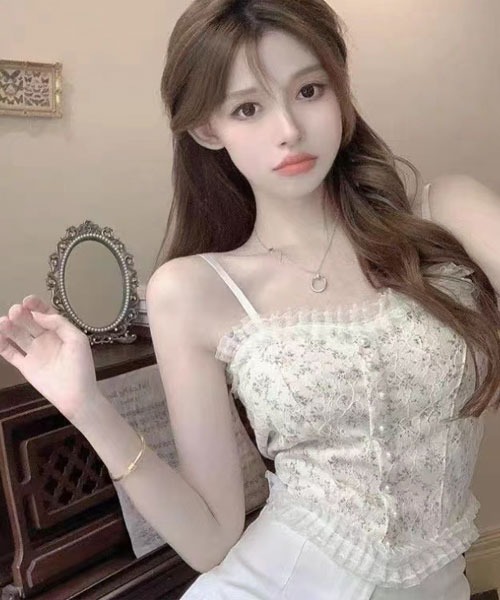 Mayree（メイリー）の「【Mayree】小花柄 総レース キャミソール（キャミソール・レディース・ホワイト/ブラック・FREE）」の7枚目の写真