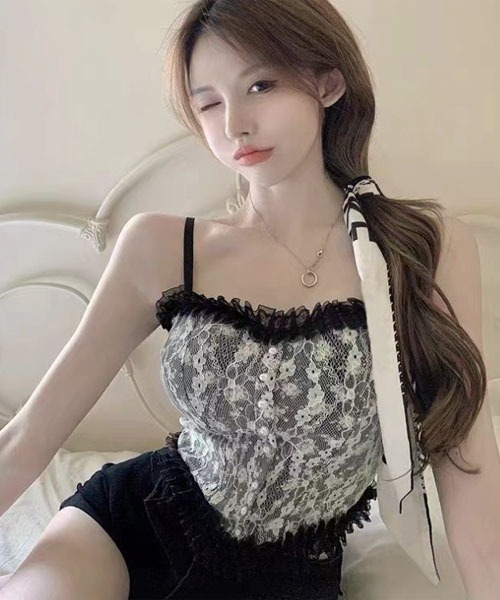 Mayree（メイリー）の「【Mayree】小花柄 総レース キャミソール（キャミソール・レディース・ホワイト/ブラック・FREE）」の9枚目の写真