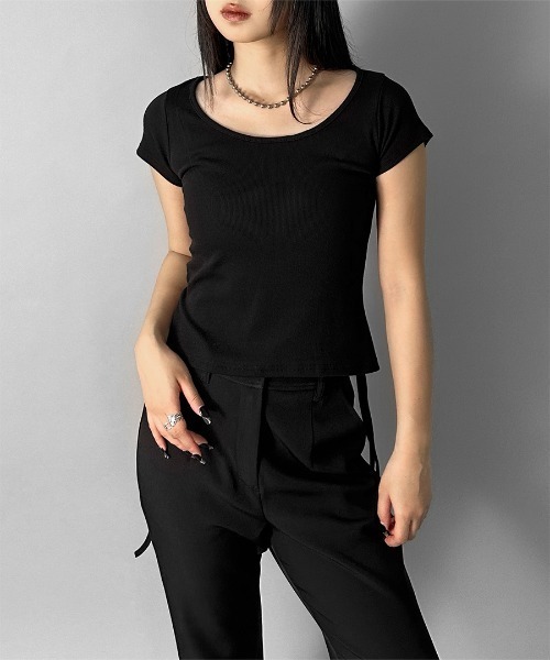 LVEU.(ラブユ.)の「【LVEU.】バックリボントップス / トップス カットソー Tシャツ 半袖 リボン バックリボン フレンチスリーブ クロップド ショート コンパクト ブラック ベージュ ホワイト ネイビー(Tシャツ/カットソー・レディース・ネイビー/ベージュ/ホワイト/ブラック・FREE)」の15枚目の写真