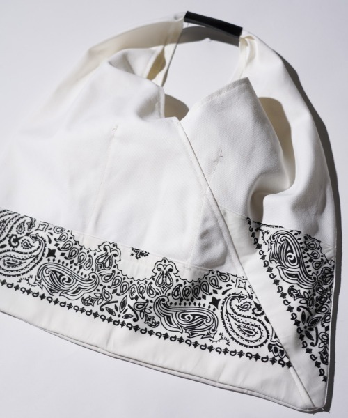 THRIFTY LOOK(スリフティールック)の「THRIFTY LOOK / スリフティールック HAV-A-HANK TRIANGLE LARGE TOTE ハバハンク キャンバス リメイク トライアングルトート(トートバッグ・メンズ・ホワイト/ブラック・FREE)」の19枚目の写真