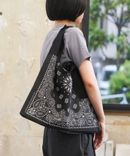 THRIFTY LOOK(スリフティールック)の「THRIFTY LOOK / スリフティールック HAV-A-HANK TRIANGLE LARGE TOTE ハバハンク キャンバス リメイク トライアングルトート(トートバッグ・メンズ・ホワイト/ブラック・FREE)」の18枚目の写真