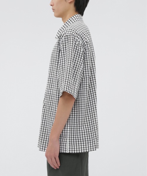 MHL.（エムエイチエル）の「COTTON LINEN CHECK SHIRT（シャツ/ブラウス・メンズ・ホワイト・LARGE/MEDIUM/SMALL）」の6枚目の写真