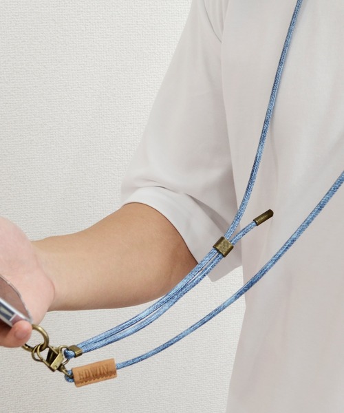 EDWIN（エドウィン）の「エドウィン [ショルダーストラップ/レザータグ] スマホストラップ 肩掛け 首かけ（スマホグッズ・メンズ・インディゴブルー/ブラック・ONE SIZE）」の8枚目の写真