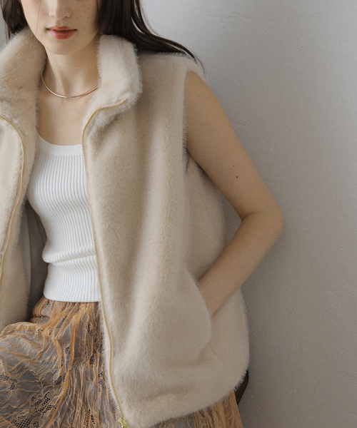 La TOTALITE（ラトータリテ）の「【洗える】スタンドカラーファージレ（ベスト・レディース・ブラウン/アイボリー・FREE）」の22枚目の写真