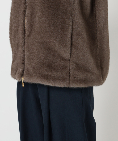 La TOTALITE（ラトータリテ）の「【洗える】スタンドカラーファージレ（ベスト・レディース・ブラウン/アイボリー・FREE）」の4枚目の写真