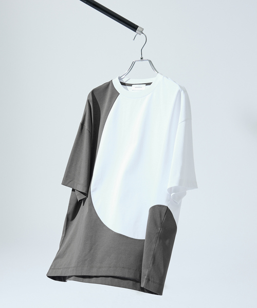 ABAHOUSE(アバハウス)の「ウズマキ バイカラー 半袖Tシャツ / オーバーサイズ(Tシャツ/カットソー・メンズ・ブラック/グレー/ブルー・46/48)」の3枚目の写真