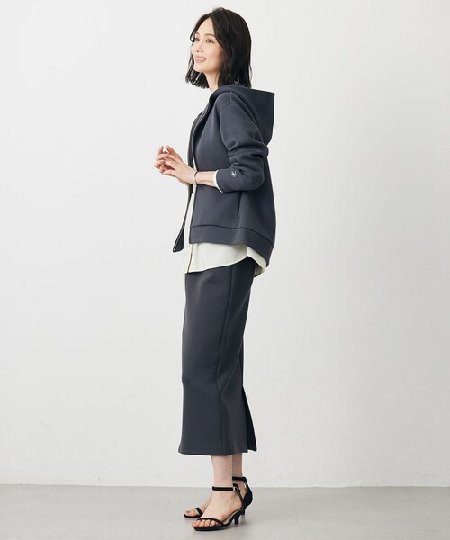 J.PRESS Ladies(J.プレス レディス)の「ダンボールジャージー ジップアップ パーカー(パーカー・レディース・ブラック系/グレー系/オレンジ系/ライトグレー系・SMALL)」の13枚目の写真