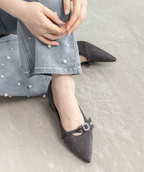 RANDA（ランダ）の「ビジューパーツフラットパンプス（パンプス・レディース・アイボリー/グレー/ブラック・23/23.5/24/24.5/25/25.5/22/22.5）」の3枚目の写真