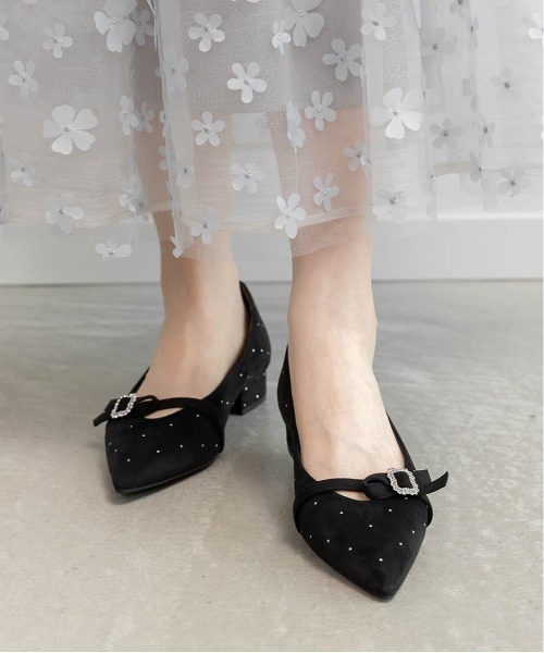 RANDA（ランダ）の「ビジューパーツフラットパンプス（パンプス・レディース・アイボリー/グレー/ブラック・23/23.5/24/24.5/25/25.5/22/22.5）」の4枚目の写真