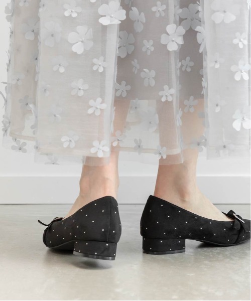RANDA（ランダ）の「ビジューパーツフラットパンプス（パンプス・レディース・アイボリー/グレー/ブラック・23/23.5/24/24.5/25/25.5/22/22.5）」の6枚目の写真