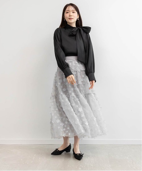 RANDA（ランダ）の「ビジューパーツフラットパンプス（パンプス・レディース・アイボリー/グレー/ブラック・23/23.5/24/24.5/25/25.5/22/22.5）」の10枚目の写真