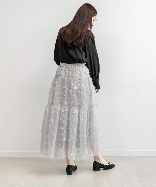 RANDA（ランダ）の「ビジューパーツフラットパンプス（パンプス・レディース・アイボリー/グレー/ブラック・23/23.5/24/24.5/25/25.5/22/22.5）」の11枚目の写真