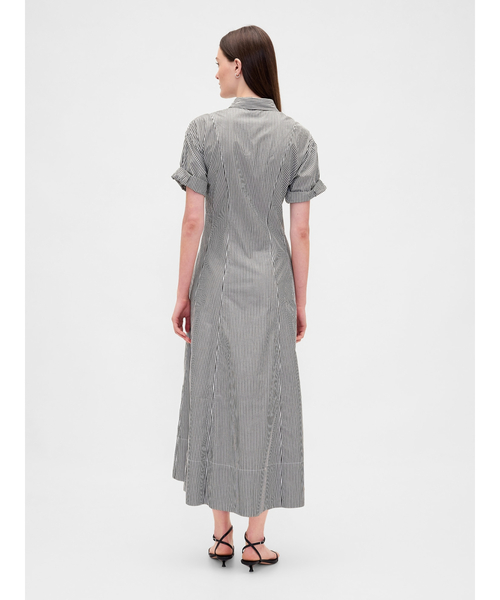 GAP(ギャップ)の「ポプリン 袖ロールアップ ミディシャツワンピース(ワンピース・レディース・ホワイト/ブラック×ホワイト/ブラック・XS/S/M/L/XXS)」の8枚目の写真