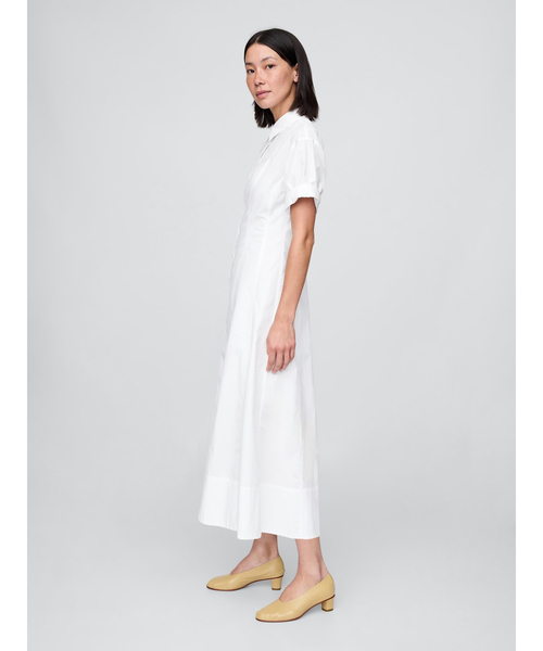 GAP(ギャップ)の「ポプリン 袖ロールアップ ミディシャツワンピース(ワンピース・レディース・ホワイト/ブラック×ホワイト/ブラック・XS/S/M/L/XXS)」の6枚目の写真