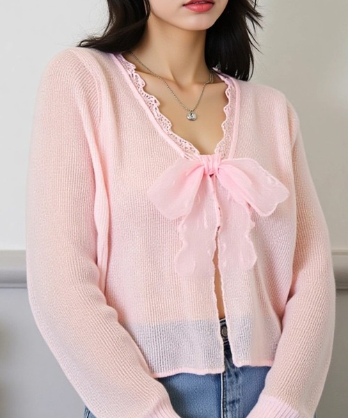 .KOM(ドットコム)の「A'GEM/9 × .kom 『.KOMZ/ドットケーオーエムゼット』 透かし編みシアーカーディガン(カーディガン/ボレロ・レディース・ブラック/ライトピンク/ライトグリーン/オフホワイト・FREE)」の9枚目の写真