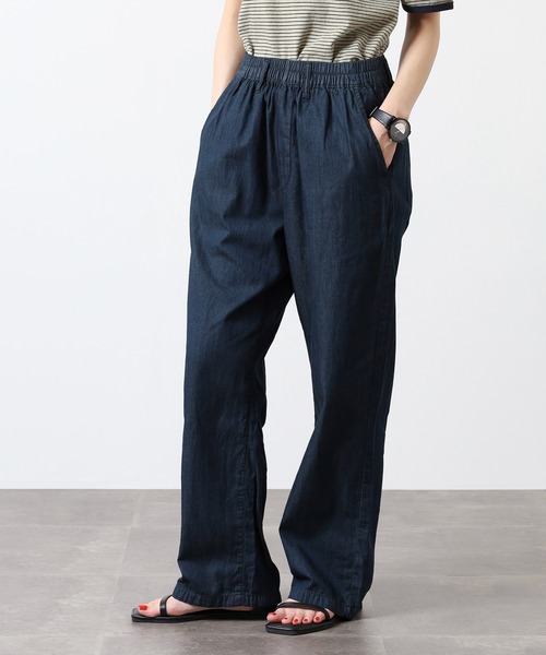 atONE(アットワン)の「エアリーデニム ウエストゴムパンツ(その他パンツ・レディース・ワンウォッシュ/ネイビー/ライトブルー・LL/4L/M/L/3L)」の14枚目の写真