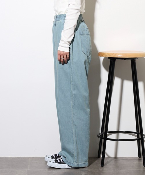 atONE(アットワン)の「エアリーデニム ウエストゴムパンツ(その他パンツ・レディース・ワンウォッシュ/ネイビー/ライトブルー・LL/4L/M/L/3L)」の20枚目の写真